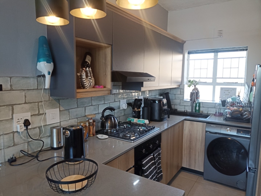 1 Bedroom Property for Sale in Bult South North West